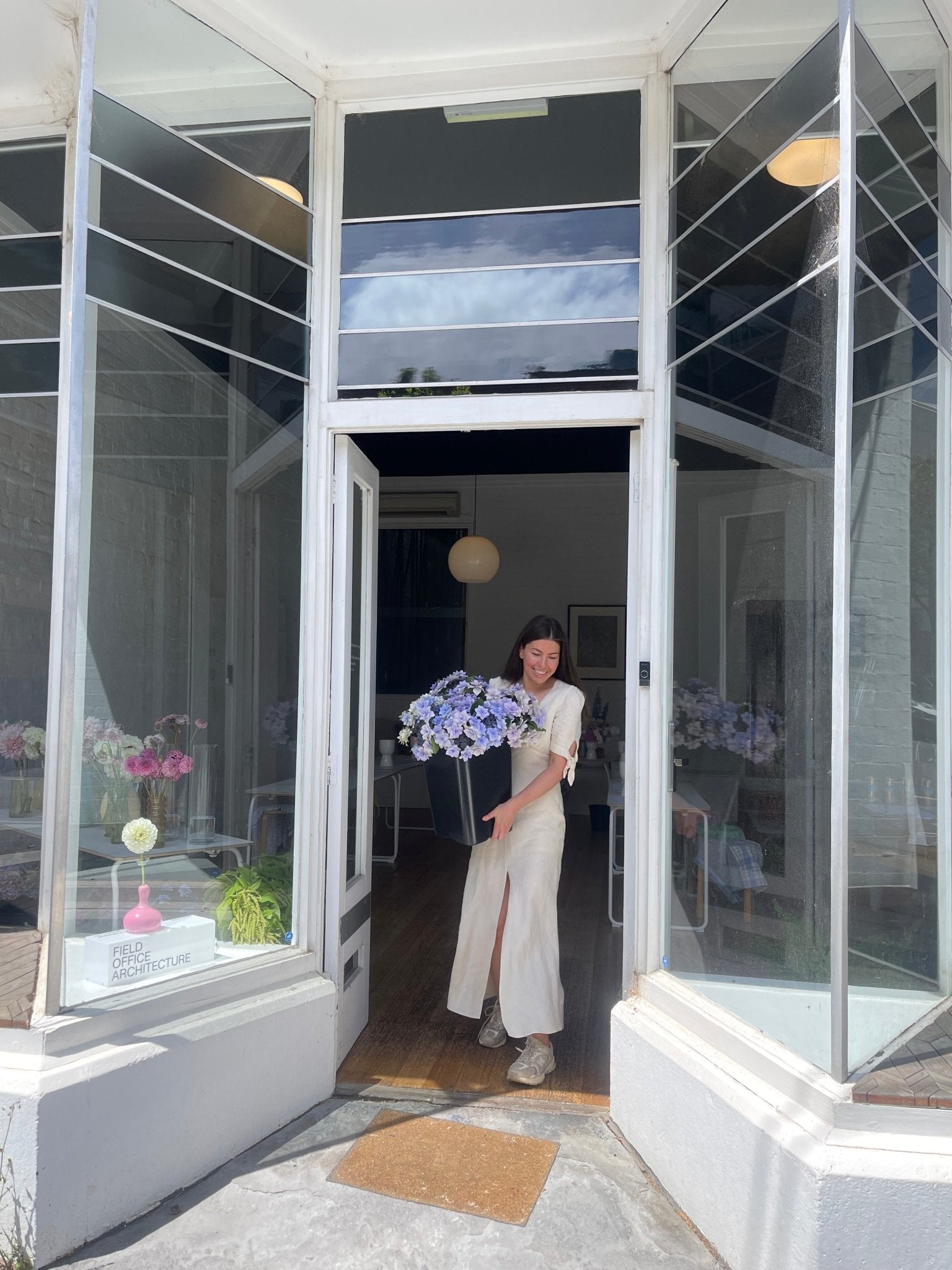 Hand Tied Large Bouquet Workshop Saturday 18 January 2025, 9am - 11.30am - Urban Antidote